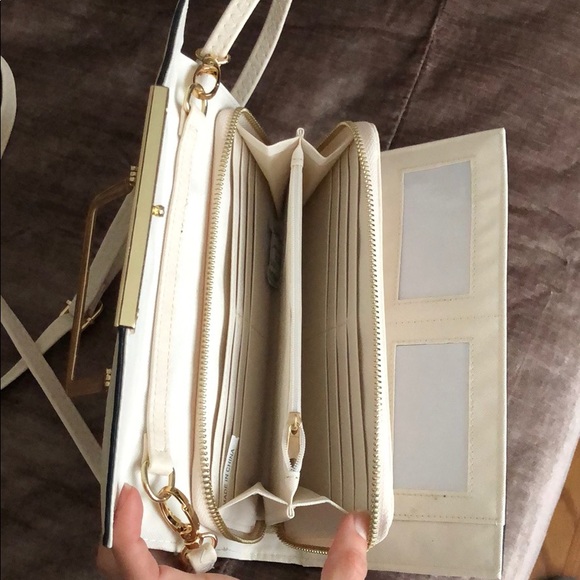 Tracy Zhou clutch/over the shoulder - Picture 3 of 5